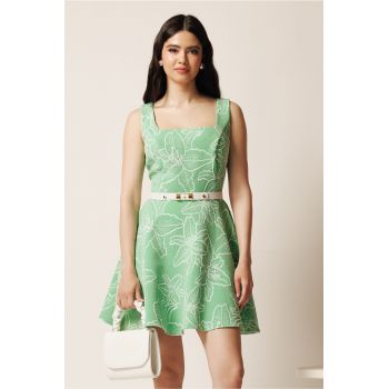 Rochie scurta verde in clos cu model floral 3D si curea in talie