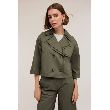 Jacheta crop cu maneci 3/4