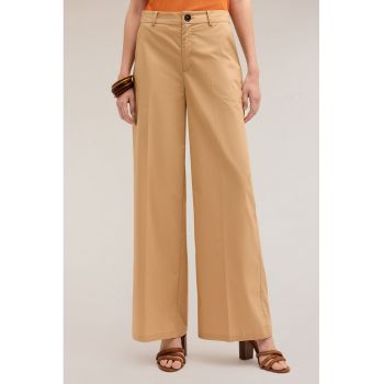 Pantaloni ampli cu talie inalta