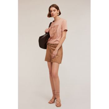 Pantaloni scurti cu model uni si pensa