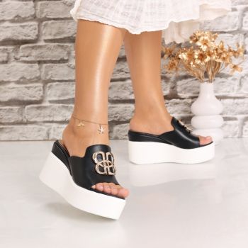 Papuci dama cu platforma Negri din Piele Ecologica Brillya