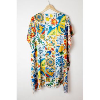 Rochie de plaja tip poncho din matase cu imprimeu model marocan cu lamai in culori vibrante