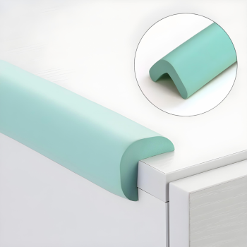 Set 2 benzi protectie muchii si margini Car Boy Safety din spuma verde pastel 37x900x31x9 mm