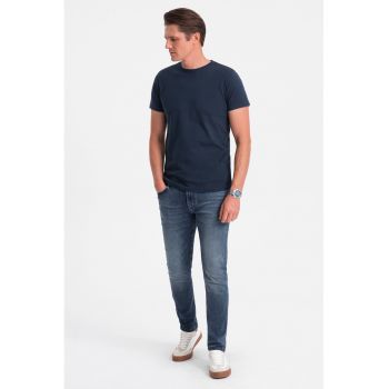 Tricou uni cu decolteu la baza gatului