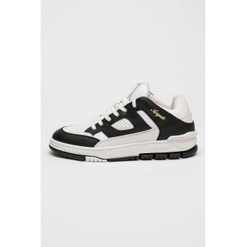 Pantofi sport de piele cu talpa plata si logo