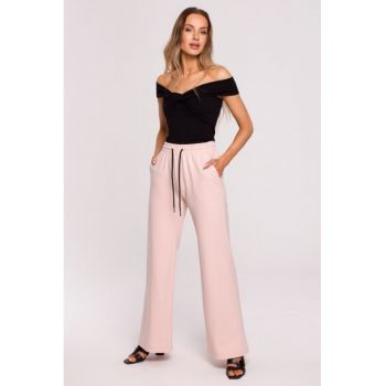 Pantaloni tricotati cu picioare largi -