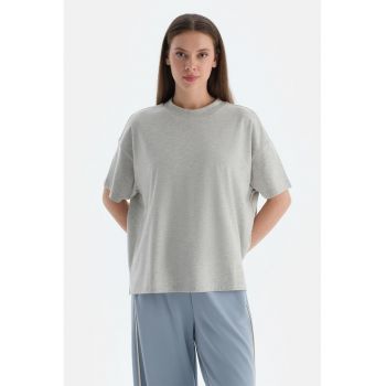 Tricou lejer cu maneci cazute