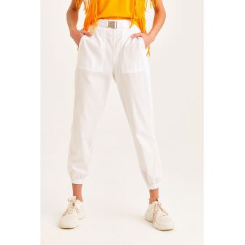 Pantaloni crop cu buzunare laterale