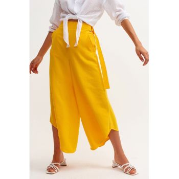 Pantaloni vaporosi cu talie inalta