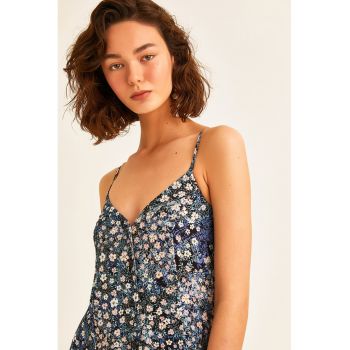 Rochie cu decolteu in V si model floral