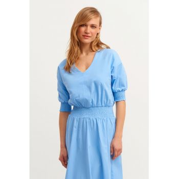 Rochie evazata cu decolteu in V