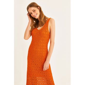 Rochie midi de dantela crosetata