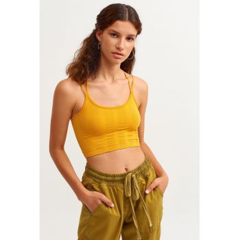 Top crop cu decolteu rotund