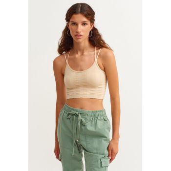 Top crop cu decolteu rotund