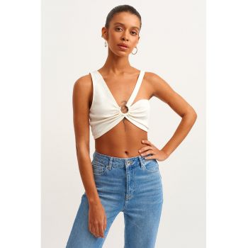 Top crop cu detaliu metalic