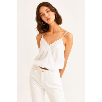 Top de bumbac cu broderie Sangallo