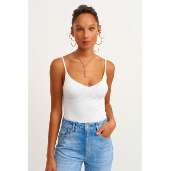 Top slim-fit cu bretele subtiri