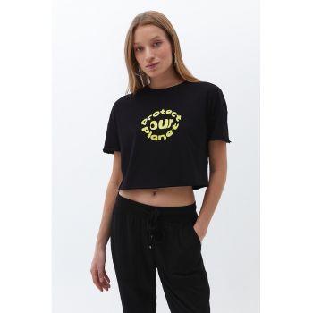 Tricou crop cu imprimeu