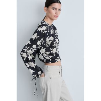 Bluza crop cu imprimeu