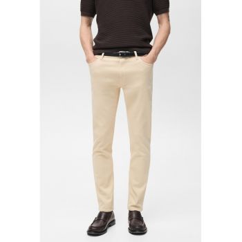 Pantaloni chino din amestec de bumbac