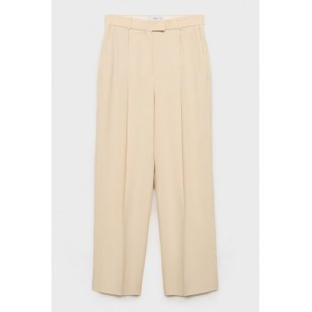 Pantaloni plisati cu buzunare