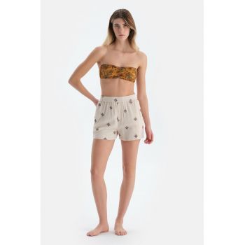 Pantaloni scurti cu model si talie inalta