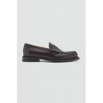 Pantofi uni de piele
