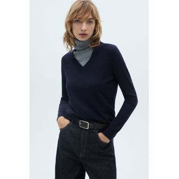 Pulover din amestec de lana cu decolteu in V