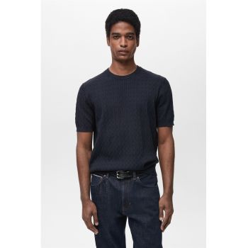 Tricou texturat cu decolteu la baza gatului