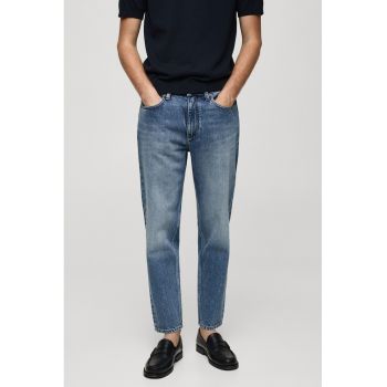 Blugi crop cu croiala conica