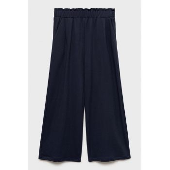 Pantaloni cu croiala ampla si banda elastica in talie