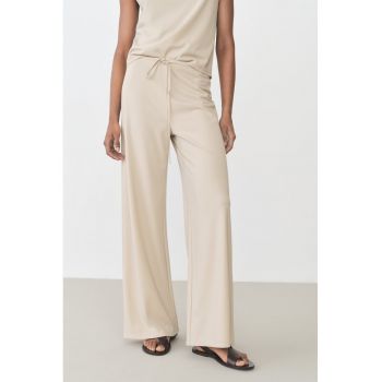 Pantaloni lungi cu croiala dreapta