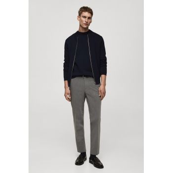 Pantaloni slim fit cu buzunare laterale