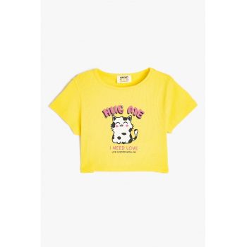 Tricou crop cu imprimeu grafic
