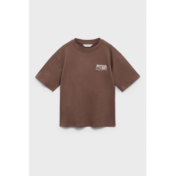 Tricou cu decolteu la baza gatului si imprimeu