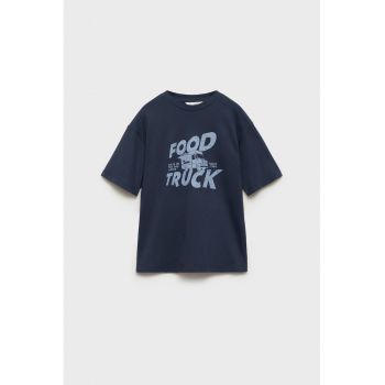 Tricou cu decolteu la baza gatului si imprimeu