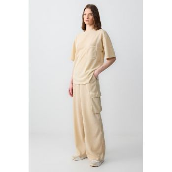 Pantaloni cargo de trening cu croiala ampla