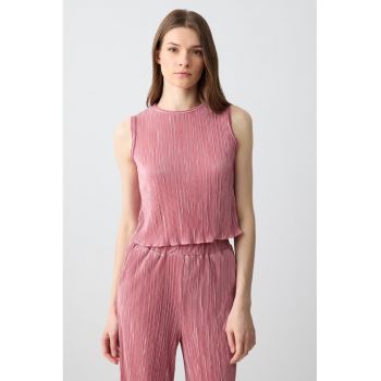 Top crop cu aspect texturat