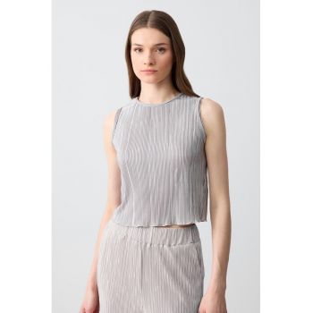 Top crop cu aspect texturat