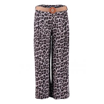 Pantaloni cu croiala ampla si animal print