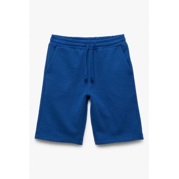 Pantaloni scurti cu snur si buzunare laterale