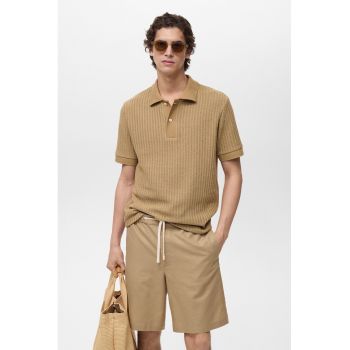 Tricou polo tricotat cu fenta cu nasturi