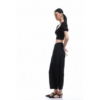 Pantaloni crop cu snur de ajustare