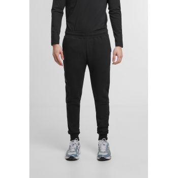 Pantaloni de trening conici