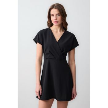 Rochie evazata cu decolteu in V