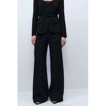 Pantaloni eleganti cu croiala ampla