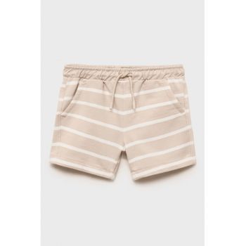Pantaloni scurti cu buzunare oblice si model in dungi