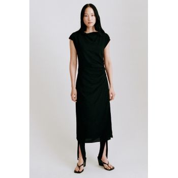 Rochie dreapta cu asepct drapat