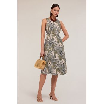 Rochie evazata cu imprimeu tropical