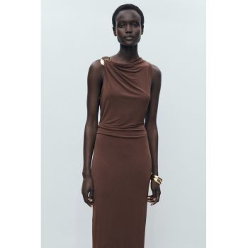 Rochie maxi cu drapaje la decolteu